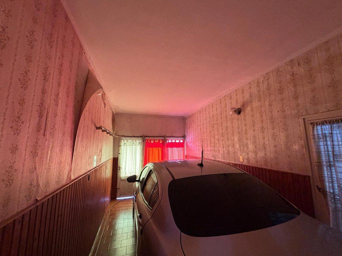Foto de VENTA / CASA 2 DORMITORIOS / COCHERA / ANGELICA, imagen 3