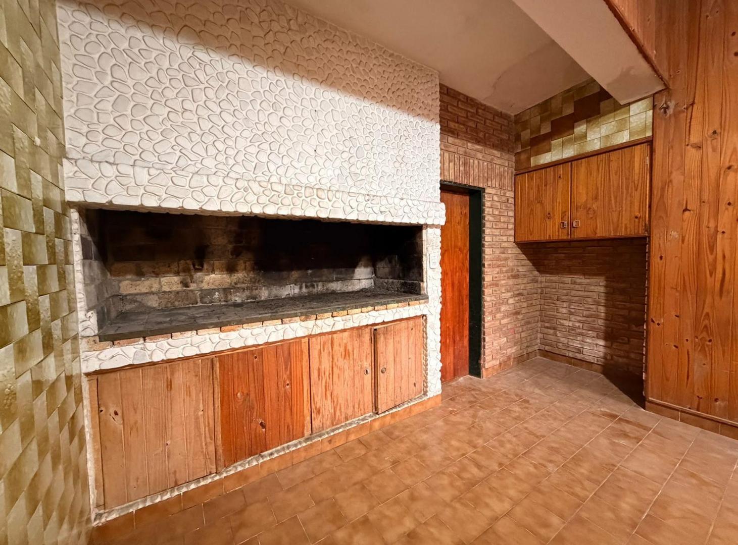 Foto de VENTA / CASA 3 DORM / GALPON 210 MT2 / ANGELICA, imagen 3