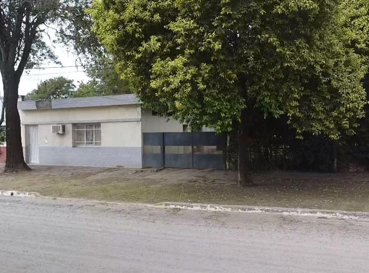 Foto de VENTA/TERRENO CON OFICINA A REFACCIONAR/LEHMANN, imagen 2