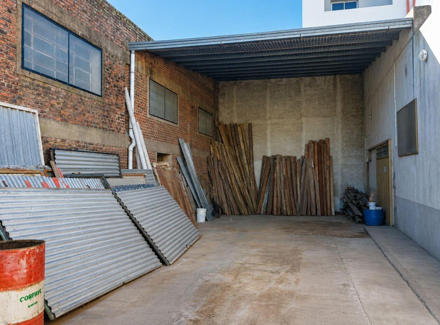 Foto de REMAX VENDE/ COMERCIAL/ GALPÓN Y OFICINAS/ RAFAELA, imagen 4