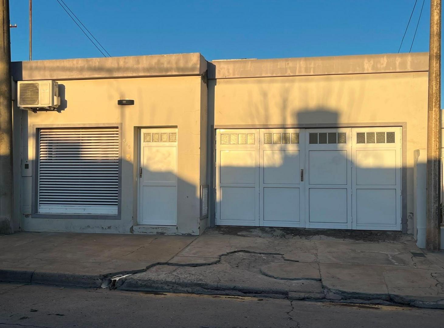 Foto de CASA 2 DORM/SERVICIOS/APTA CREDITO/CENTRAL CORDOBA, imagen 1