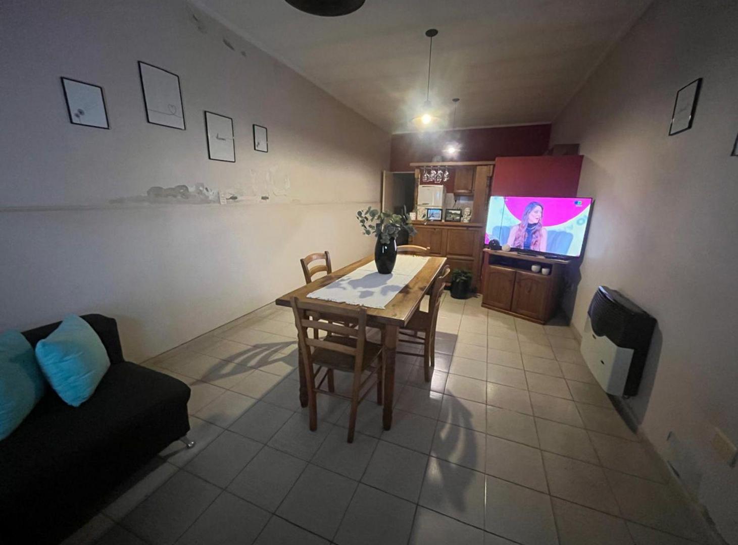Foto de CASA 2 DORM/SERVICIOS/APTA CREDITO/CENTRAL CORDOBA, imagen 2