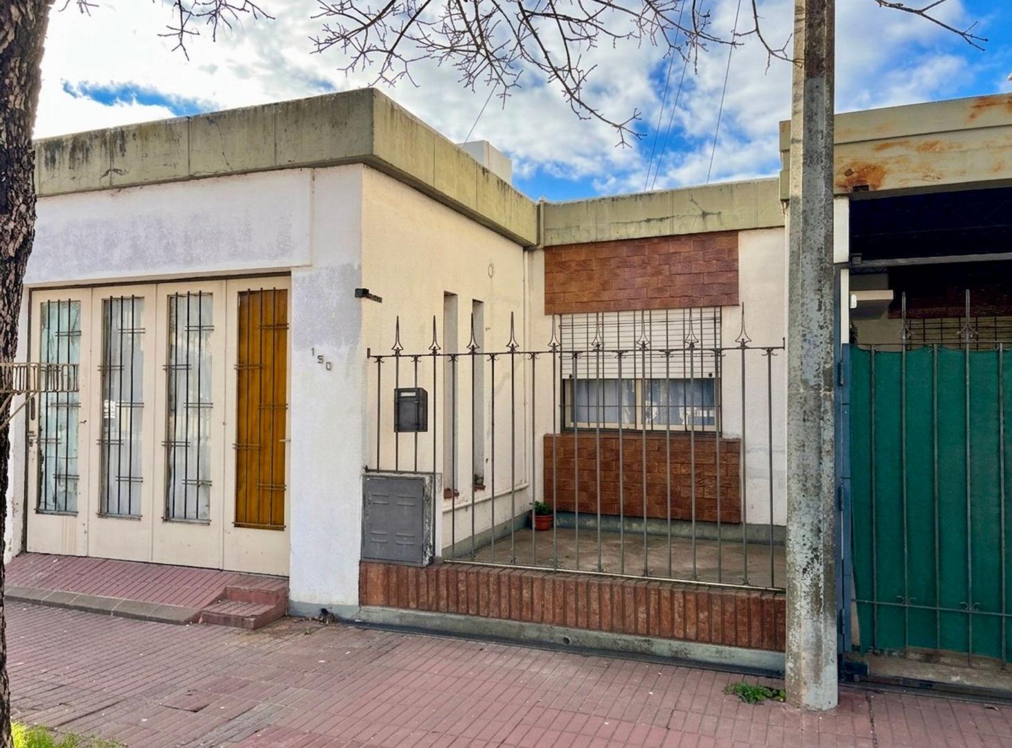 Foto de VENTA / CASA 2DORM / SERVICIOS / Bº SAN MARTIN, imagen 1