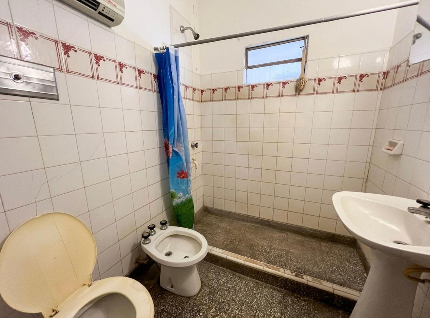 Foto de VENTA / CASA 2DORM / SERVICIOS / Bº SAN MARTIN, imagen 5