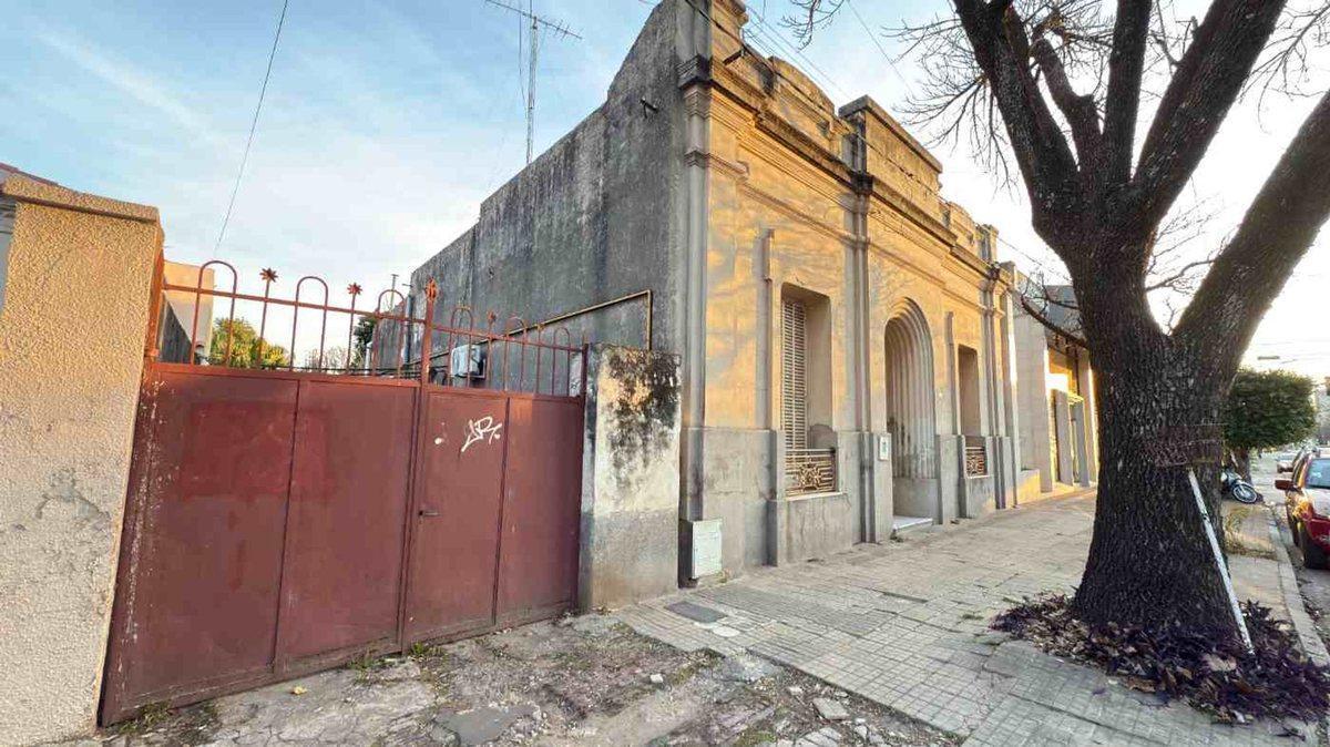Foto de VENTA / BARRIO SAN MARTÍN / 15 METROS FRENTE, imagen 2