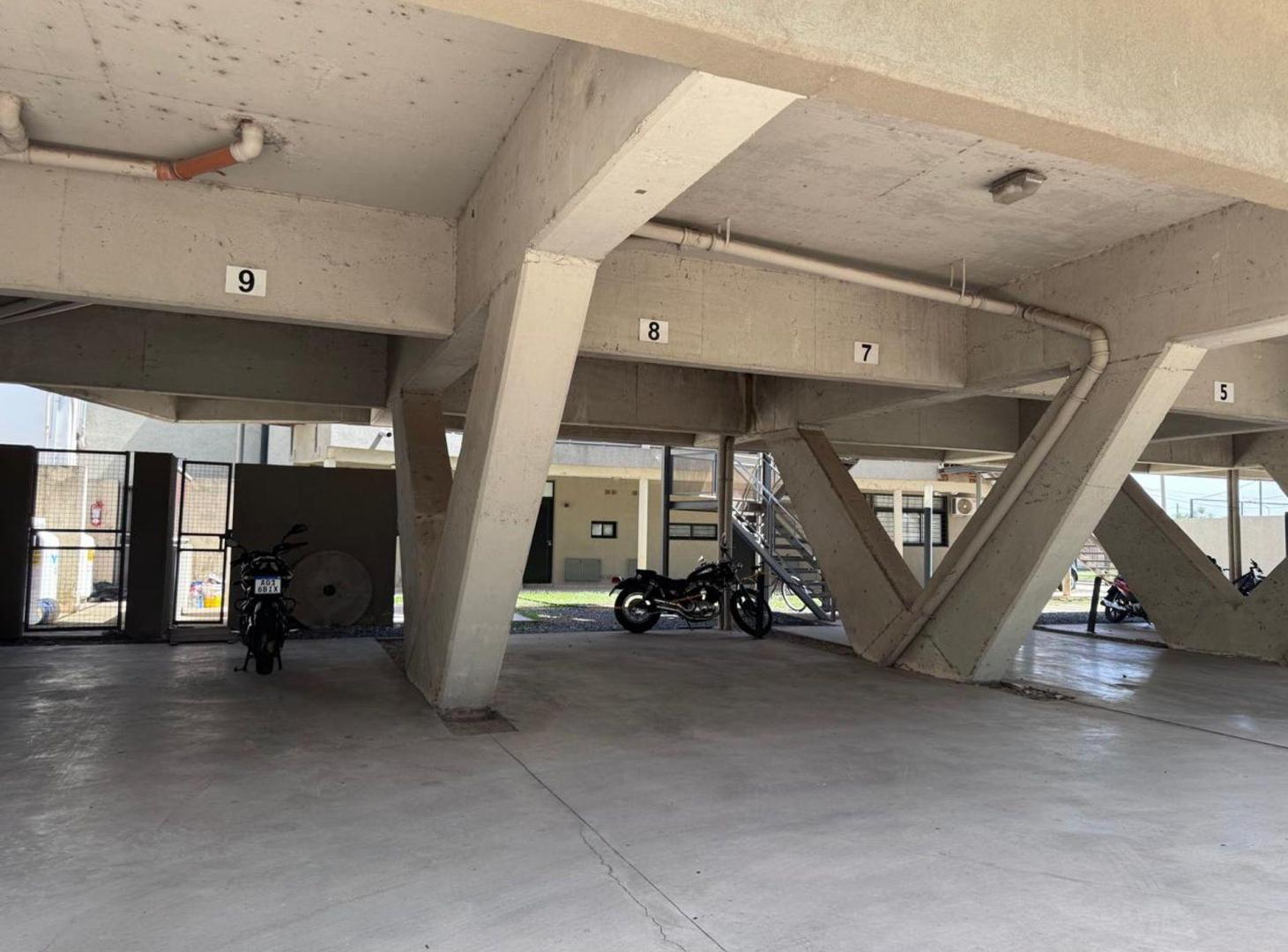 Foto de VENTA / COCHERA / LA CAÑADA / RAFAELA, imagen 2