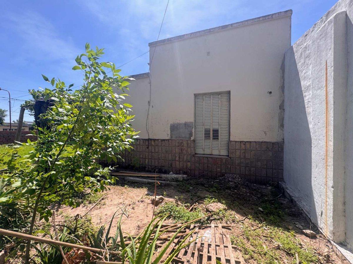 Foto de VENTA/CASA A REFACCIONAR/ B° G.LEHMANN/RAFAELA, imagen 4