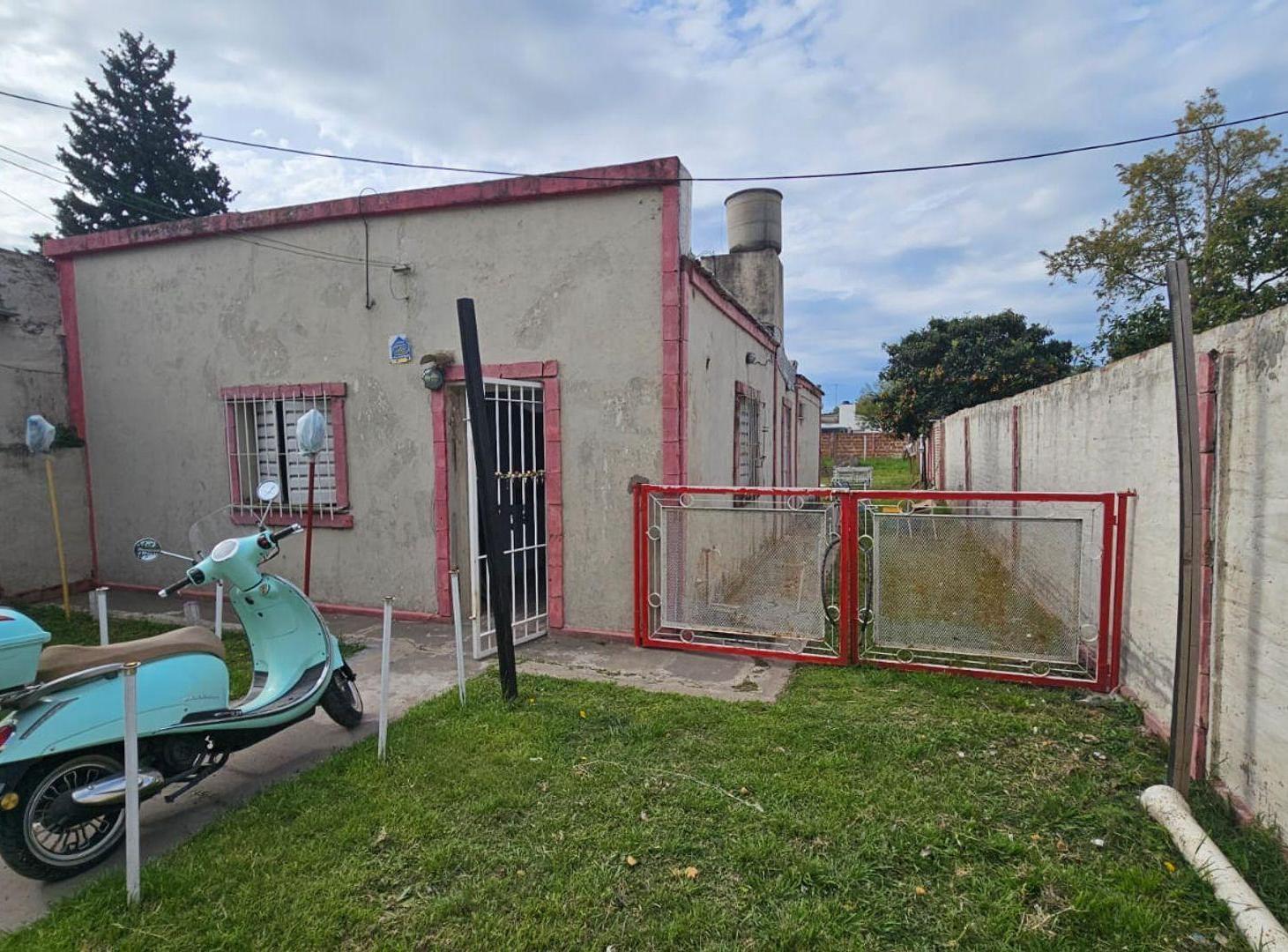 Foto de VENTA/CASA/2 DORMIT./B°VILLA DEL PARQUE, imagen 1