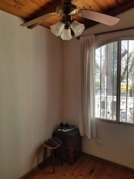Importante Casa en Venta de 3 o 4 Dorm., Barrio Santa Rita. Granadero Baigorria a 2 Cuadras de 2