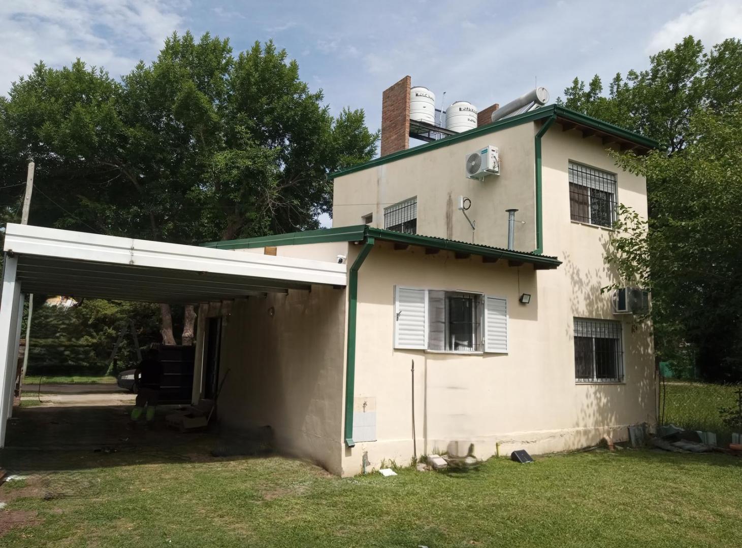 Casa 4 dormitorios en alquiler temporario en Roldan