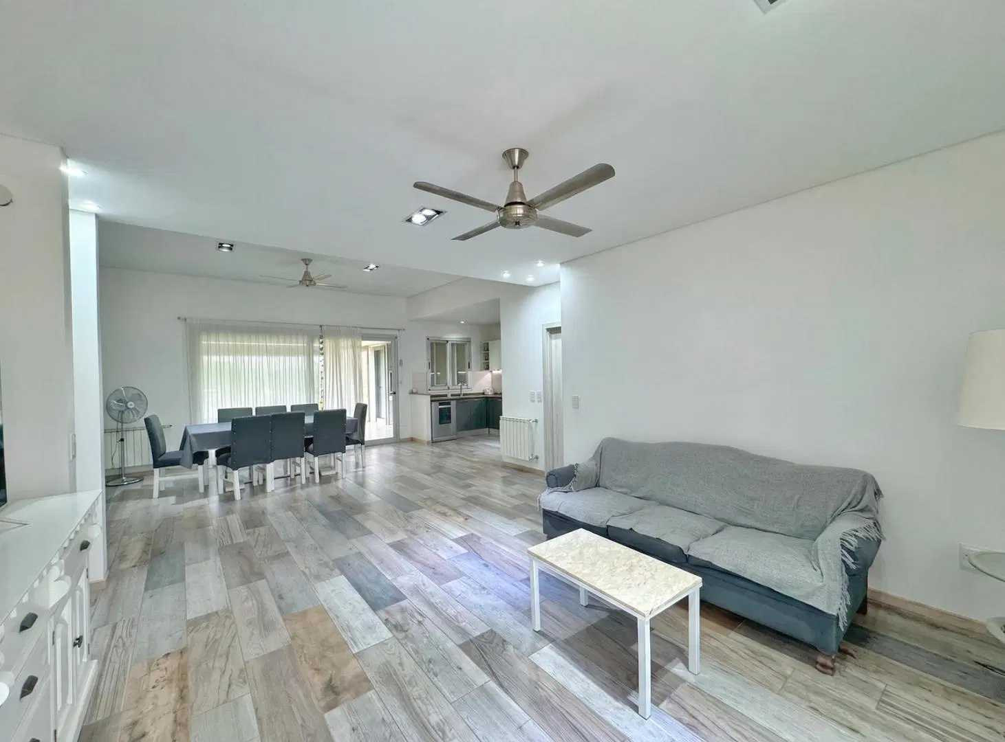 VENTA - Casa 3 Dormitorios Puerto Roldan 2