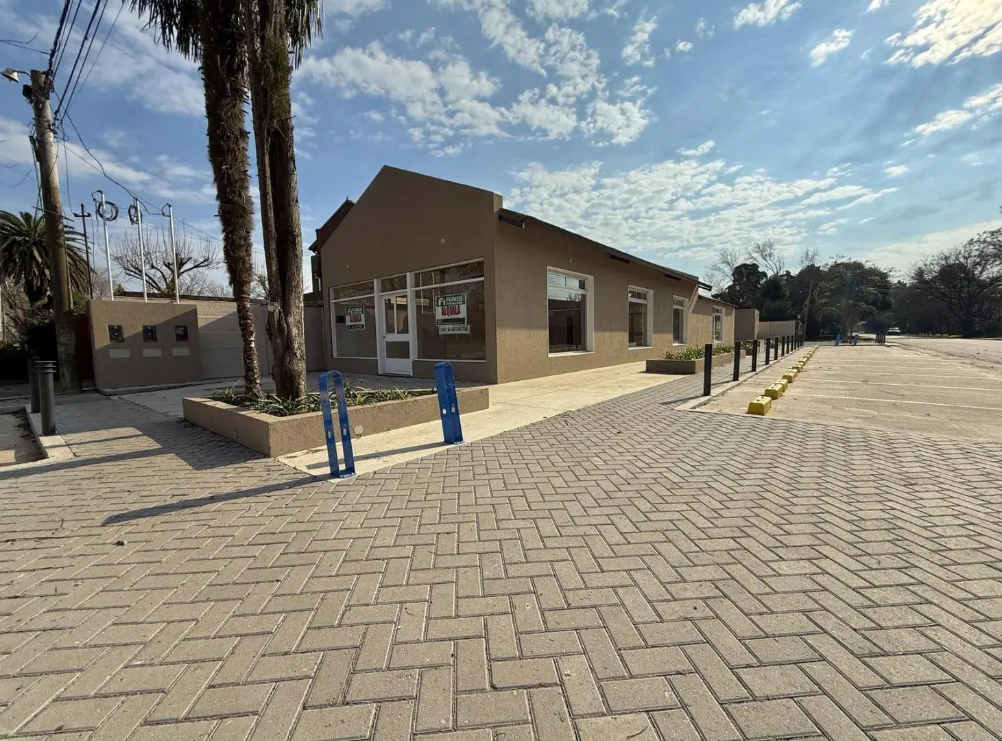 ALQUILER - Local comercial Roldan 1