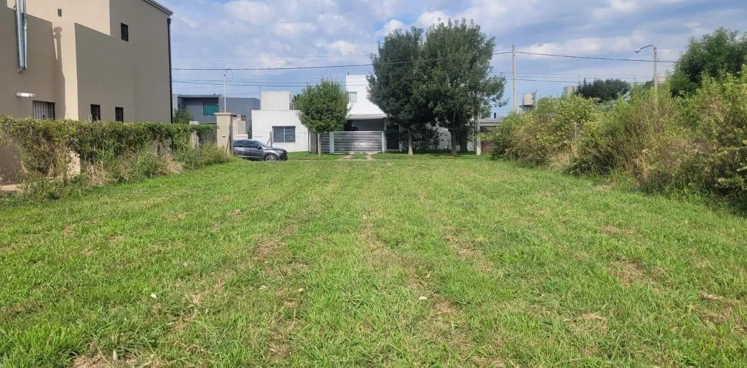 VENTA - Terreno en Roldan 3