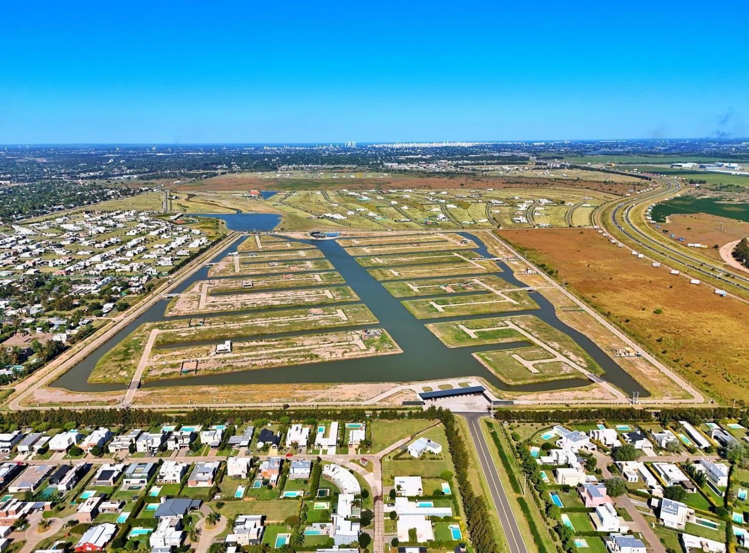 VENTA - Terreno en Funes