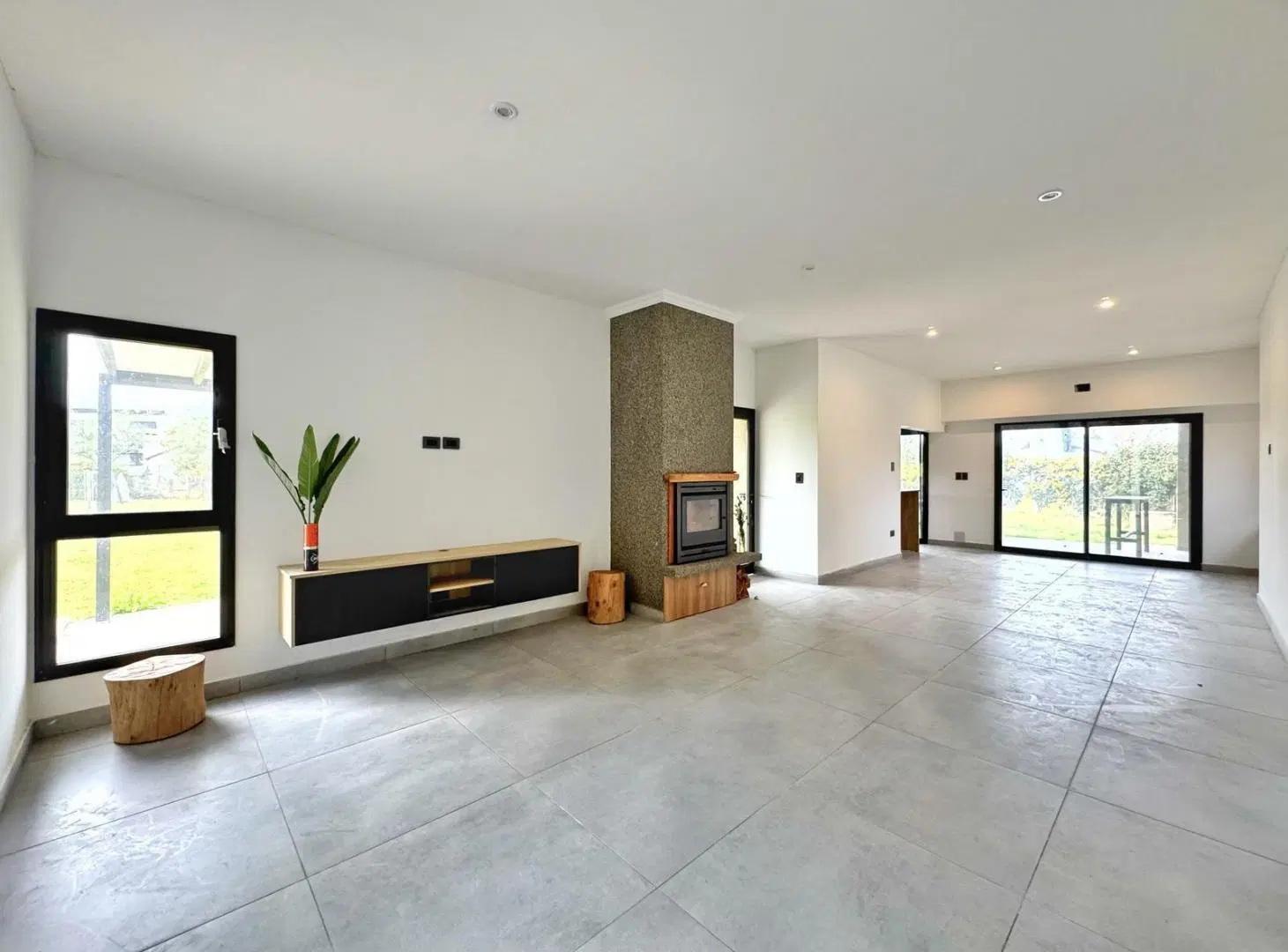 VENTA - Casa 2 dormitorios Roldan 8