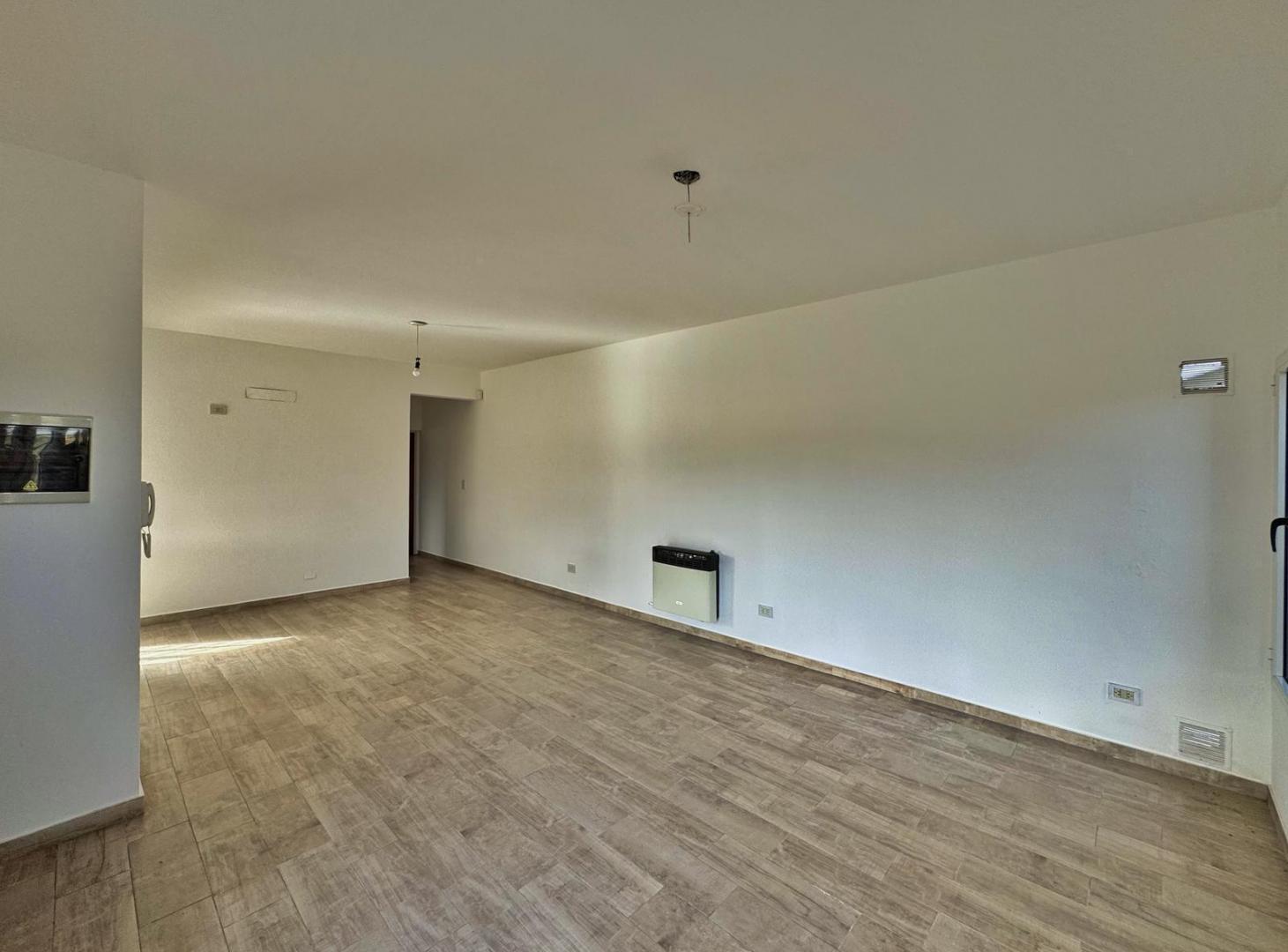 Foto de ALQUILER - Casa 2 dormitorios Roldan, imagen 3