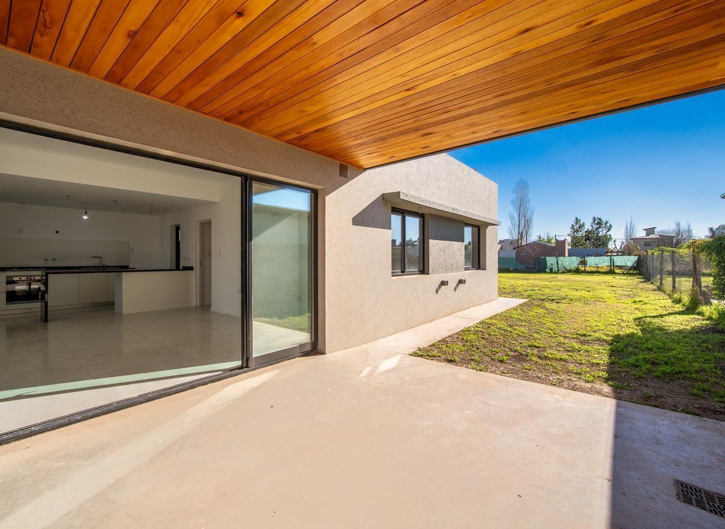 Foto de VENTA - Casa 3 Dormitorios Roldan, imagen 3