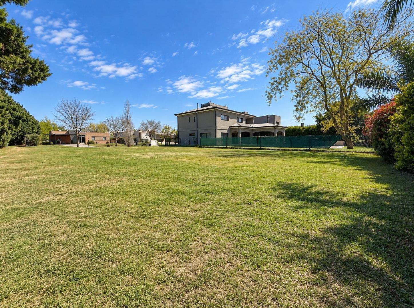 Foto de VENTA - Terreno en Funes, imagen 3