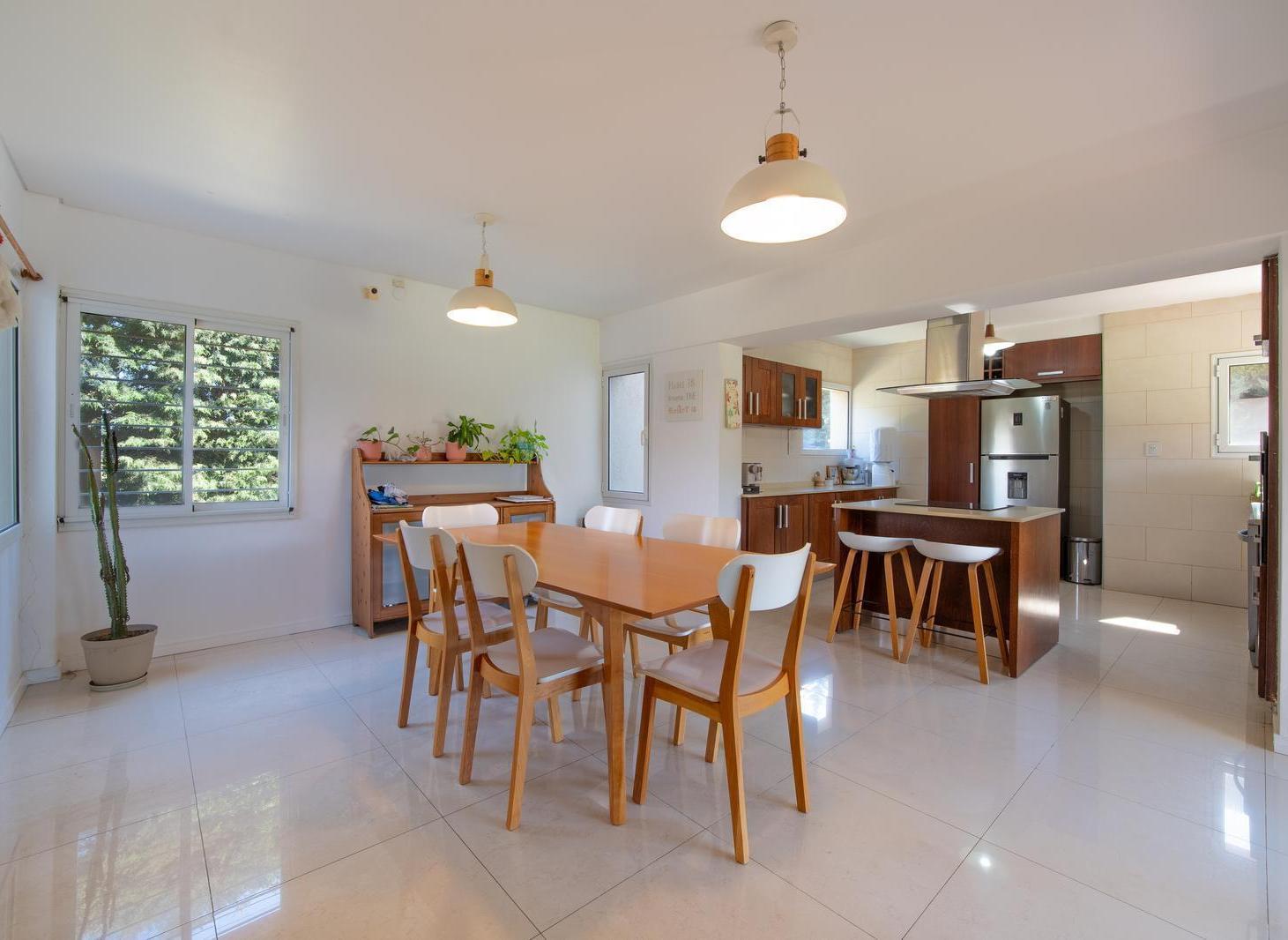 Foto de VENTA - Casa 4 dormitorios Roldan, imagen 1