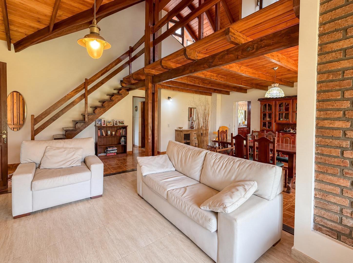 Foto de VENTA - Casa en Funes, imagen 4