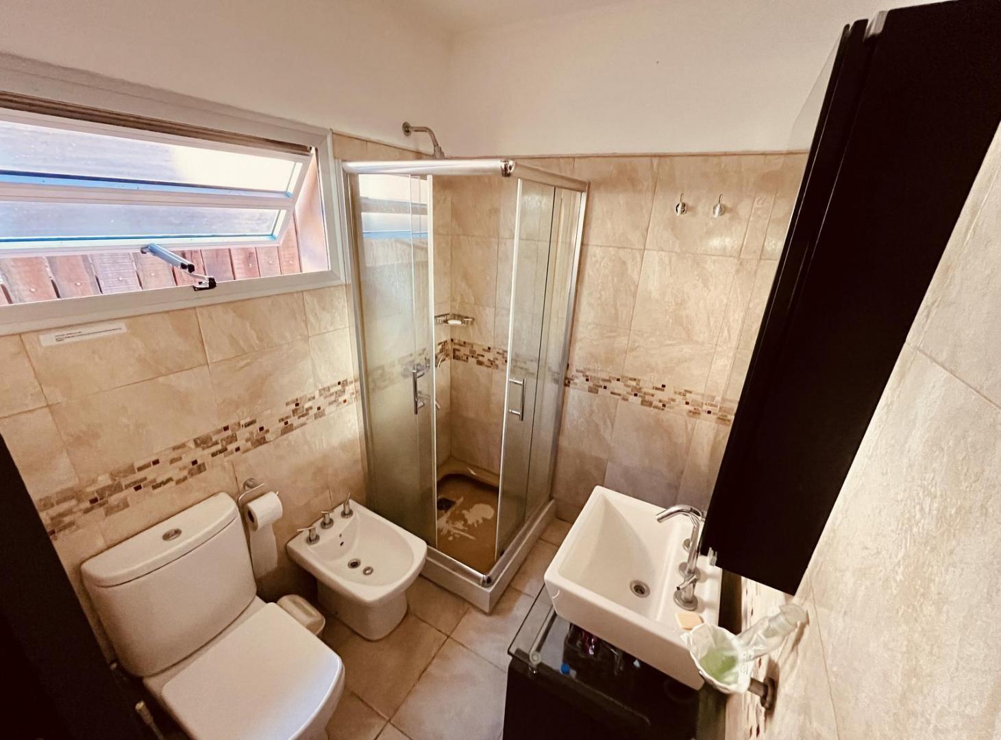 Foto de ALQUILER - Casa 1 dormitorio Funes, imagen 3