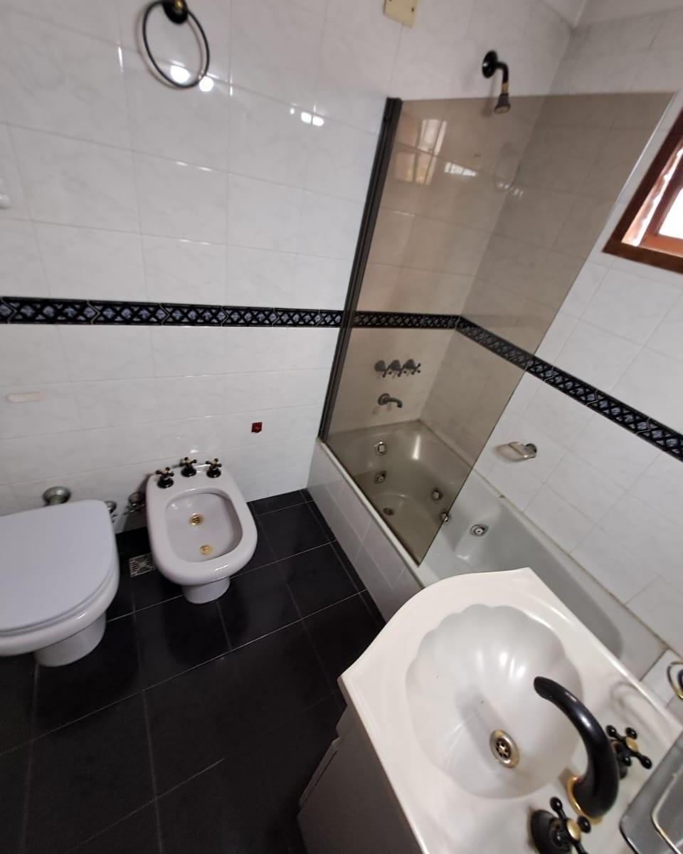 Chalet 4 Amb Garaje 3 Baños - Lavadero - *excelente Apta Credito* 3