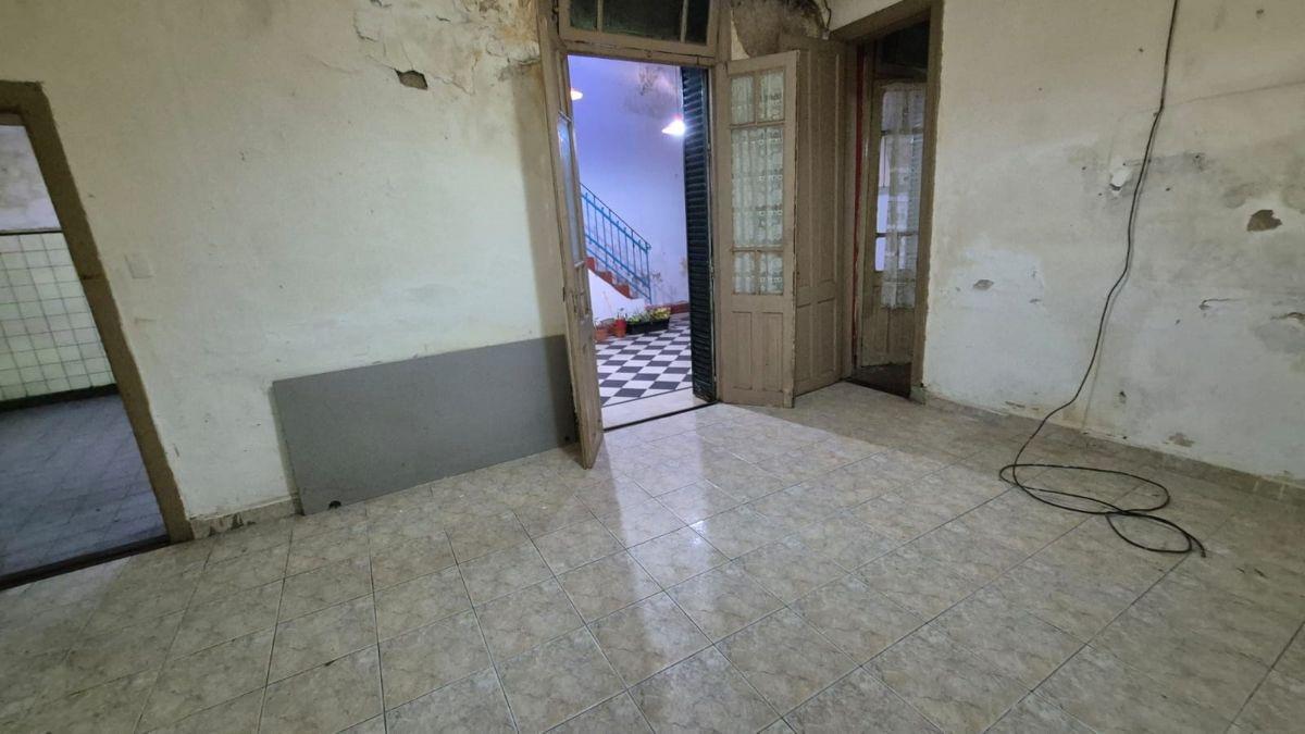 Foto de LOCAL CON VIVIENDA ó LOTE CON DEMOLICION, imagen 2