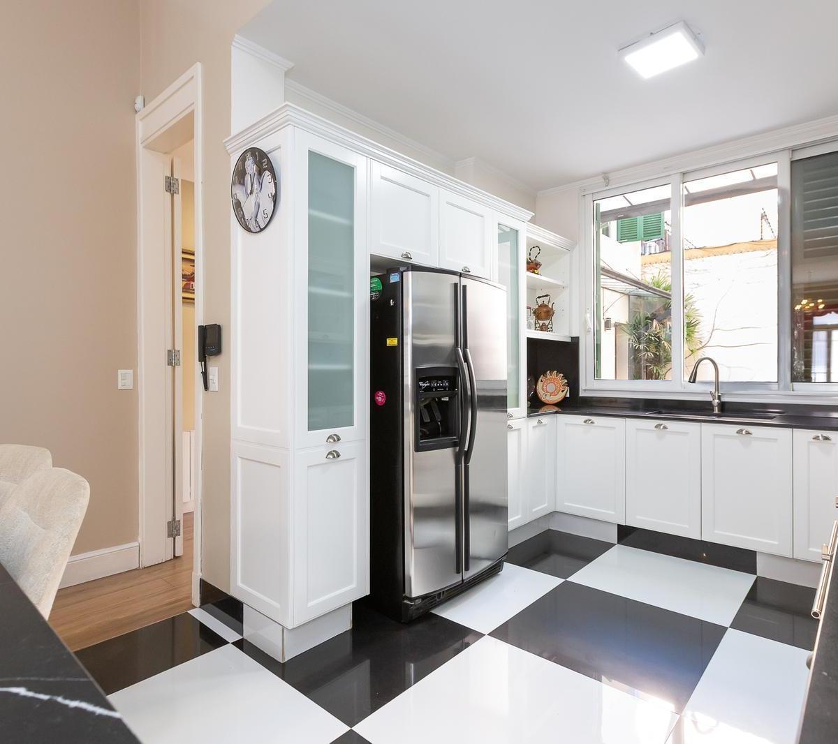 En Venta Casa 4 Ambientes con Detalles de Categoria 5