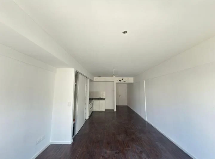 ALQUILER MONOAMBIENTE CON BALCON Y AMENITIES EN ALMAGRO 5