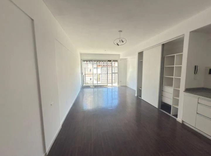 ALQUILER MONOAMBIENTE CON BALCON Y AMENITIES EN ALMAGRO 4
