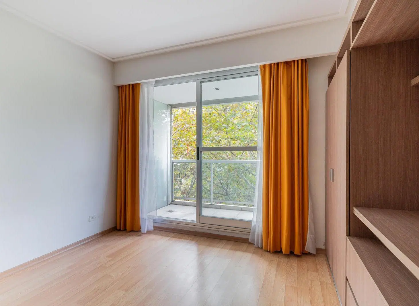 VENTA MONOAMBIENTE CON BALCÓN EN ALMAGRO 5