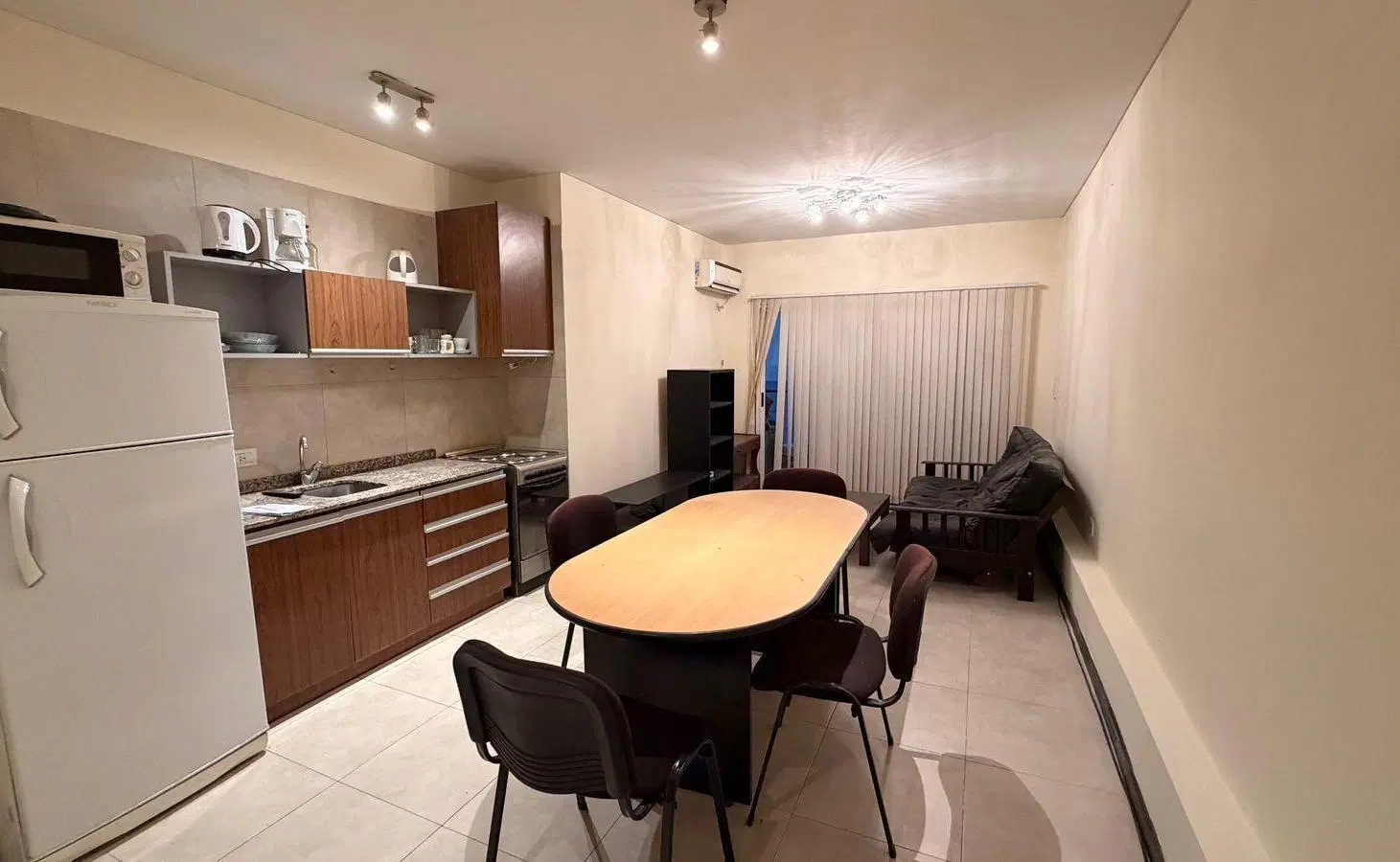 VENTA MONOAMBIENTE DIVIDO | BALCÓN | CON COCHERA 4