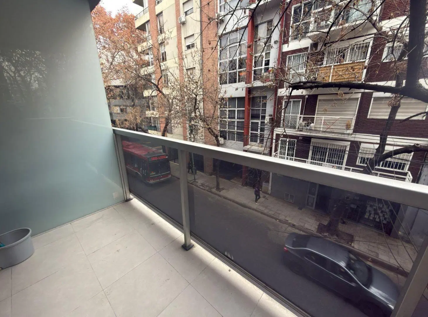 SALGUERO PROPIEDADES ALQUILA MONOAMBIENTE CON BALCÓN EN ALMAGRO 3
