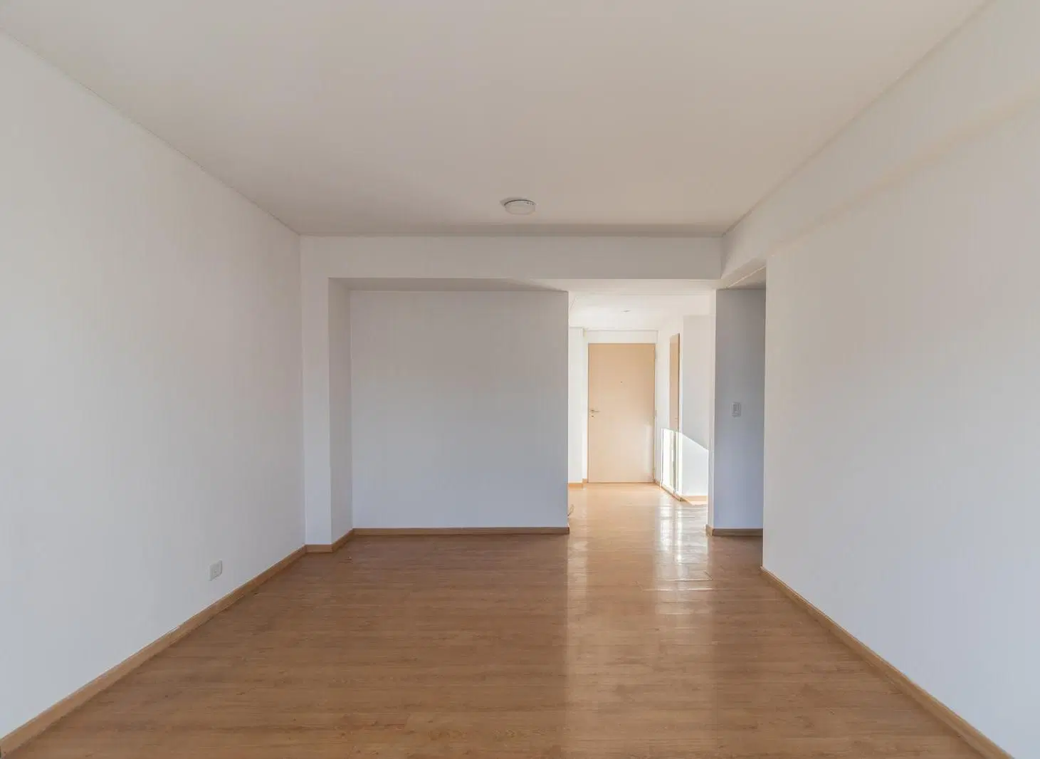 Departamento de 2 ambientes piso alto con mucha luz, impecbale estado 5