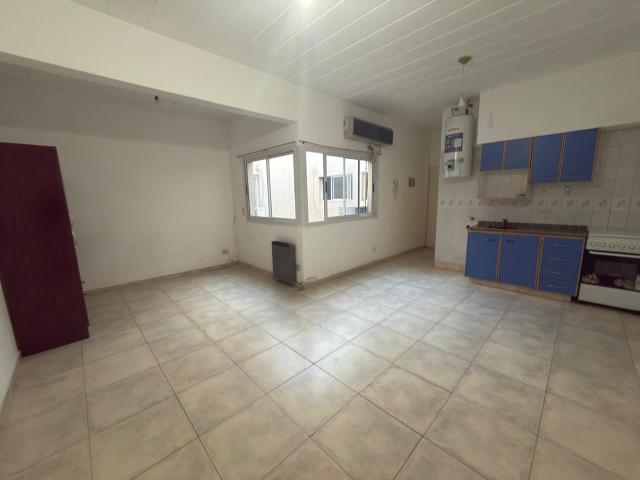 Foto de SALGUERO PROPIEDADES VENDE PH 1 AMBIENTE $48000 EXPENSAS EN ALMAGRO, imagen 4