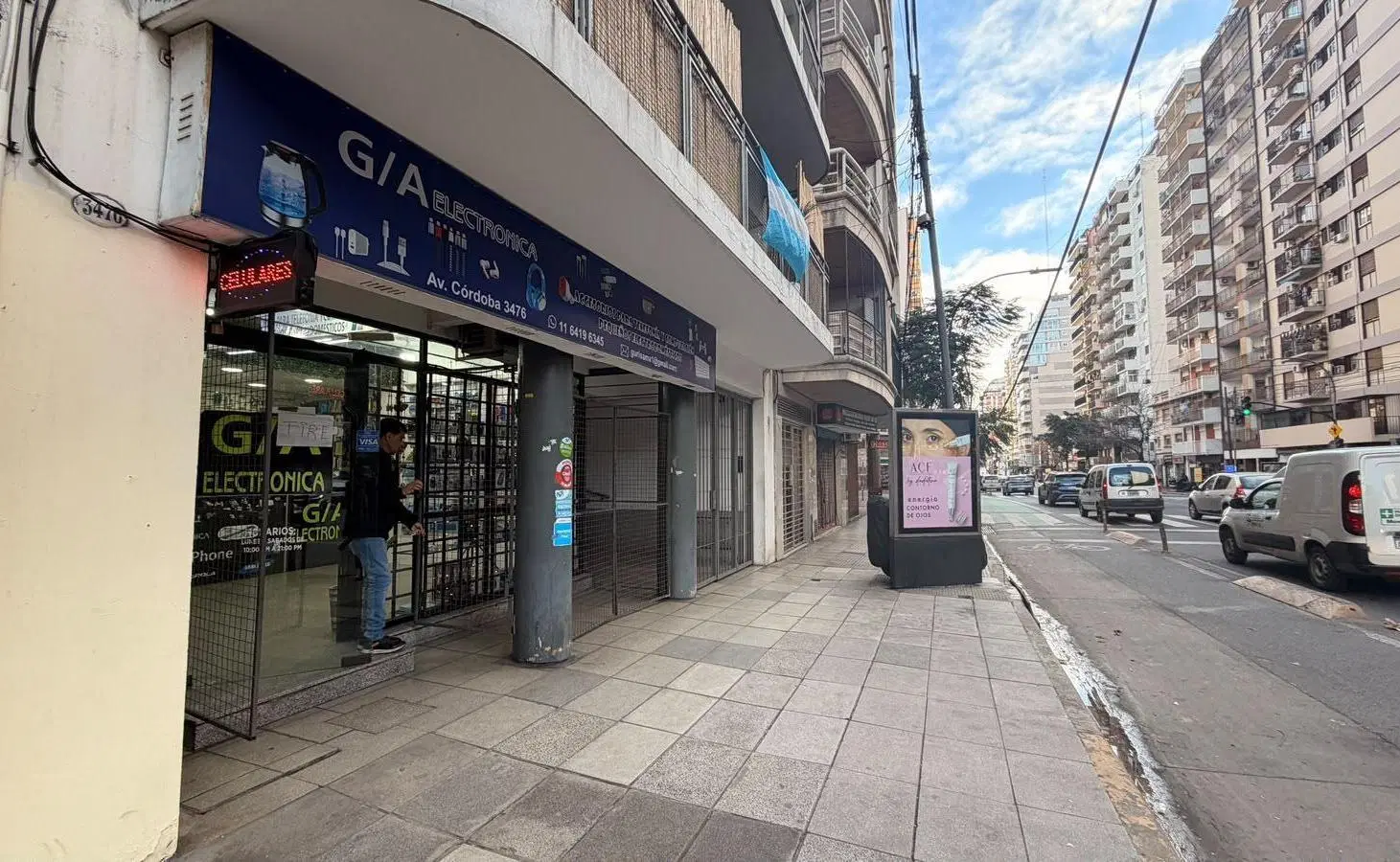SALGUERO PROPIEDADES ALQUILA LOCAL SOBRE AV. CÓRDOBA 4