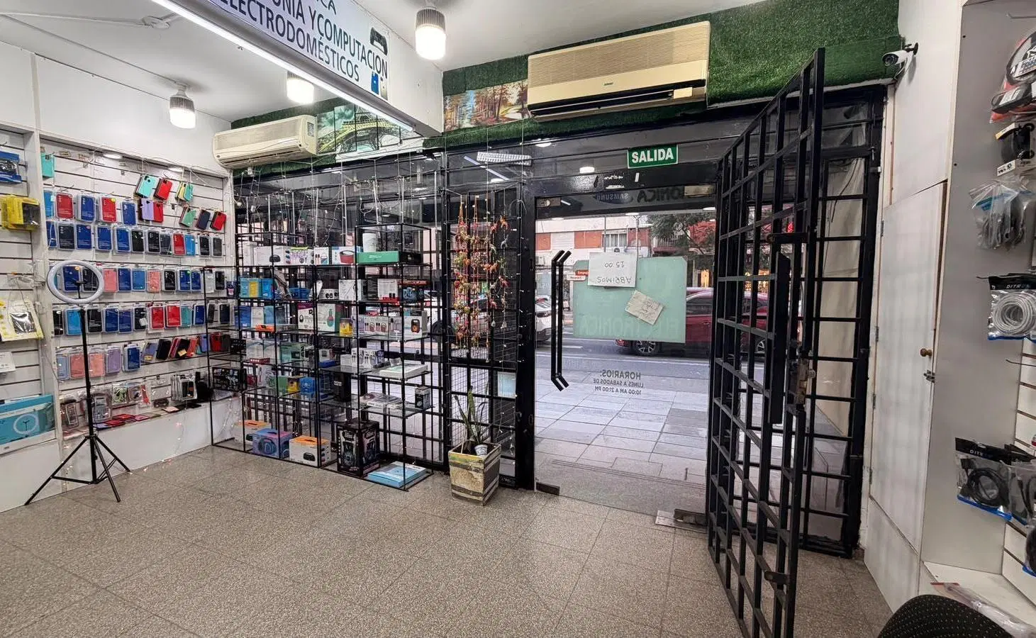 SALGUERO PROPIEDADES ALQUILA LOCAL SOBRE AV. CÓRDOBA 1