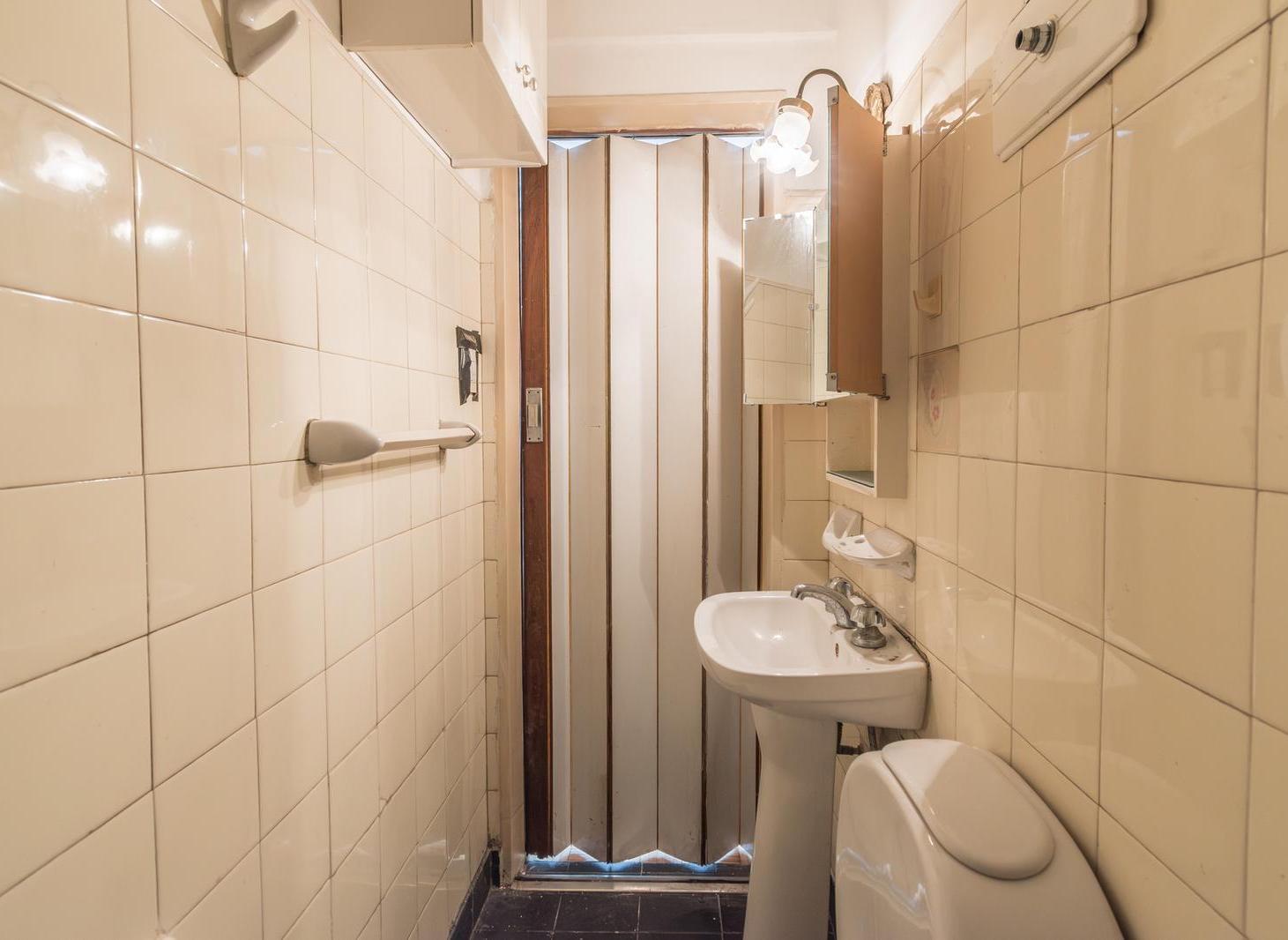 Foto de Oportunidad en Almagro – 1 Ambiente al Frente – USD 55.000, imagen 2