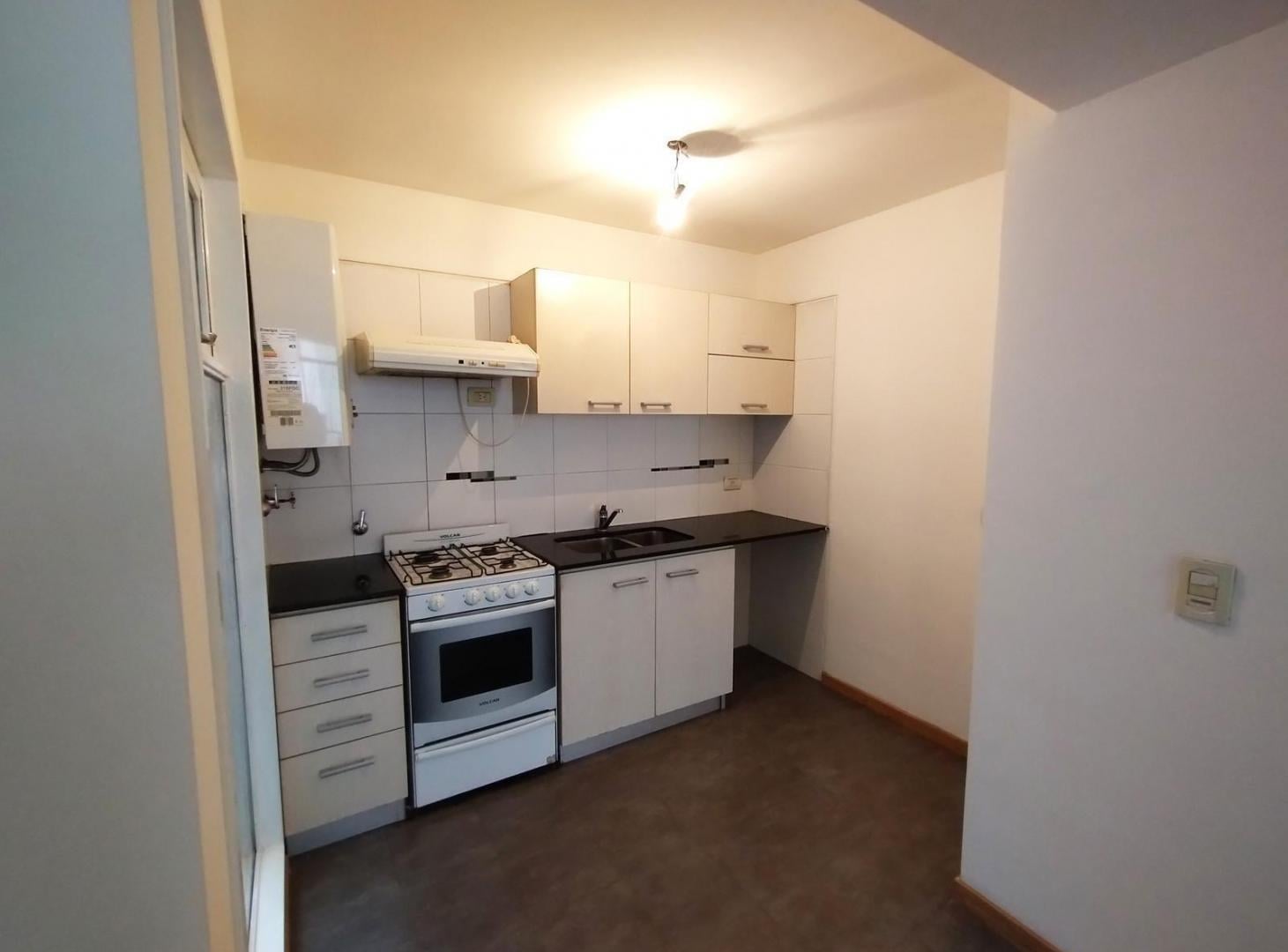 Foto de VENDTA DEPARTAMENTO 2 AMBIENTES CON BALCON Y COCHERA EN PALERMO, imagen 5