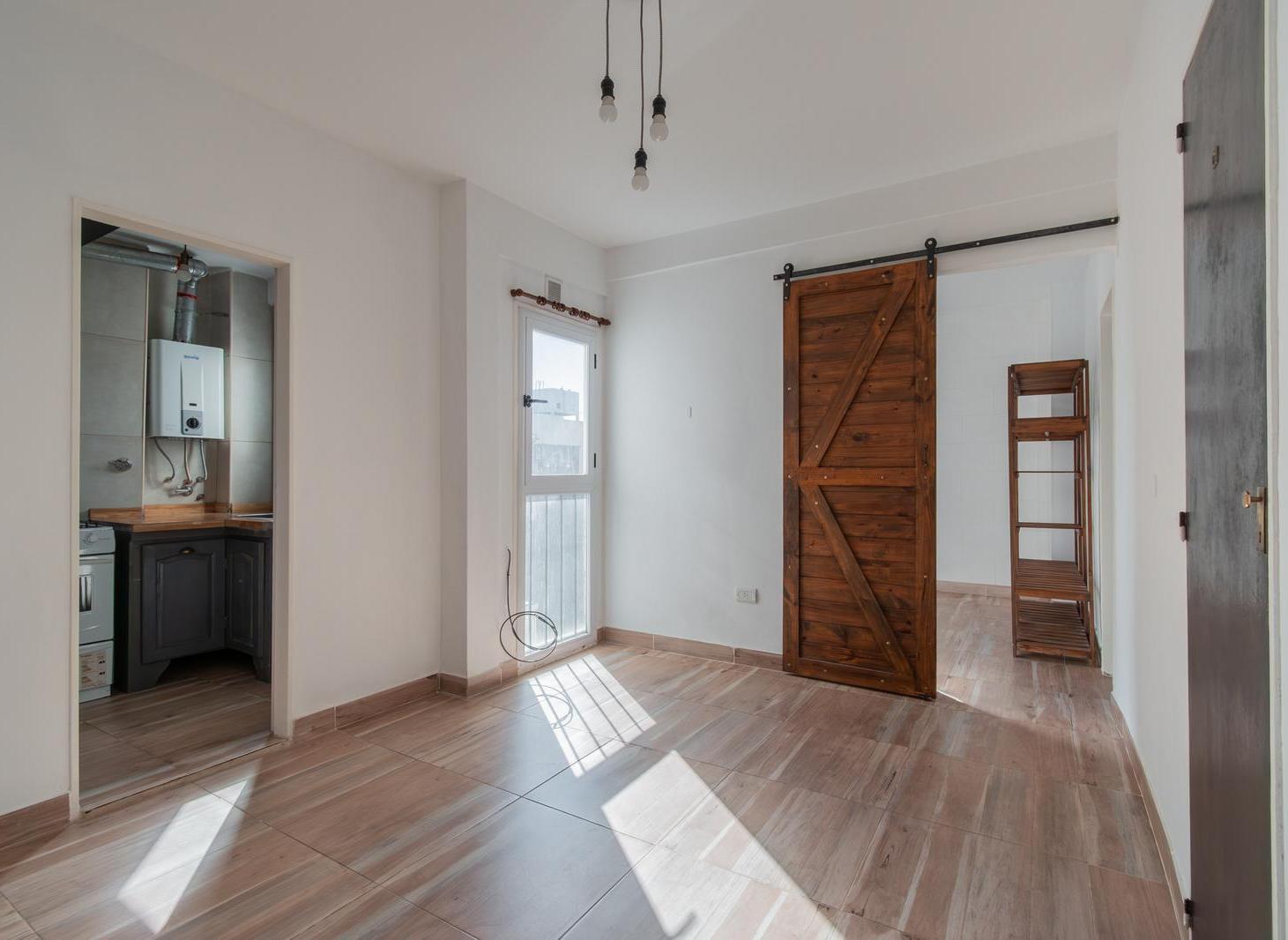 Foto de SALGUERO PROPIEDADES VENDE DEPARTAMENTO DOS AMBIENTES EN ALMAGRO, imagen 2