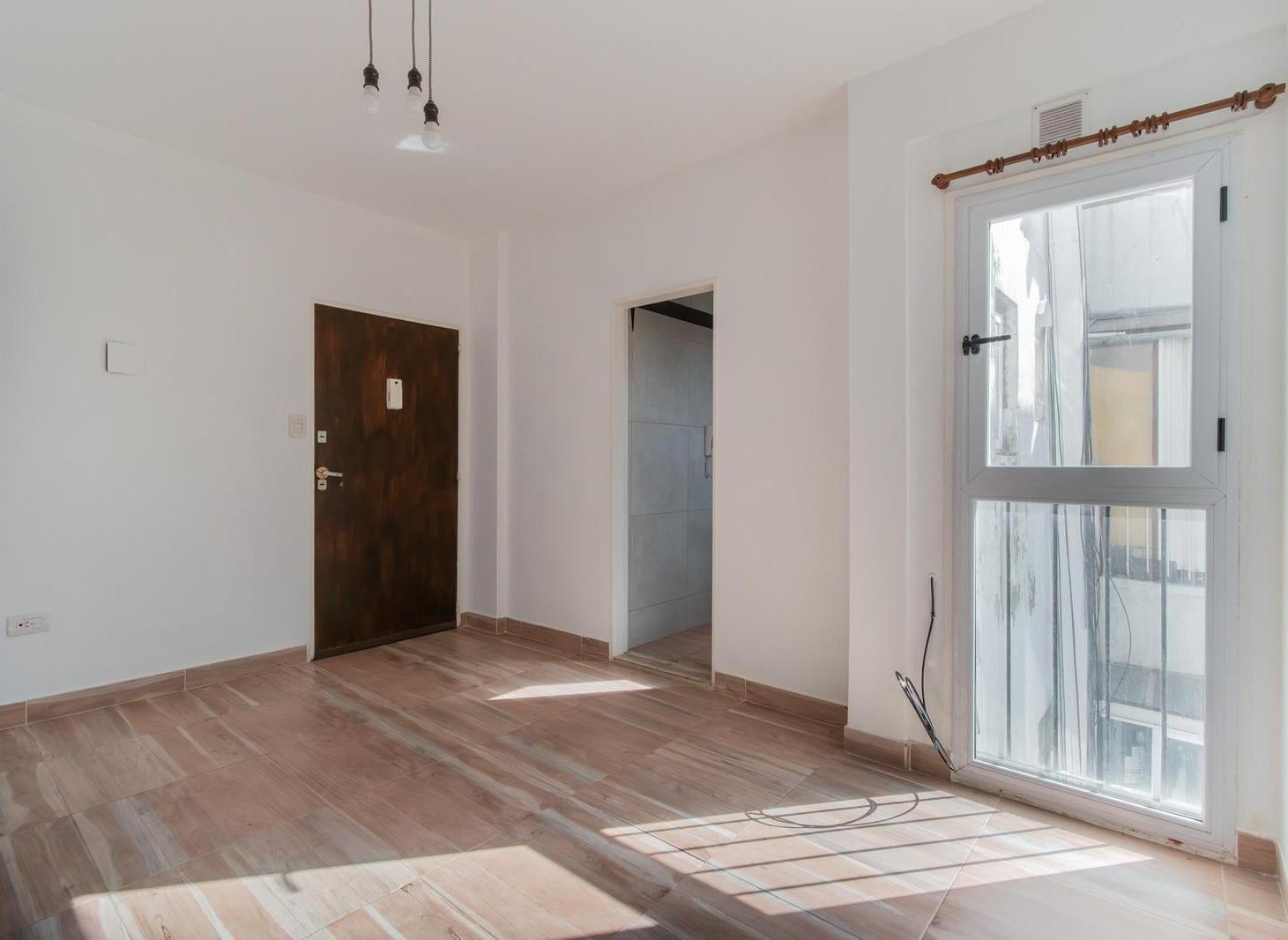 Foto de SALGUERO PROPIEDADES VENDE DEPARTAMENTO DOS AMBIENTES EN ALMAGRO, imagen 1