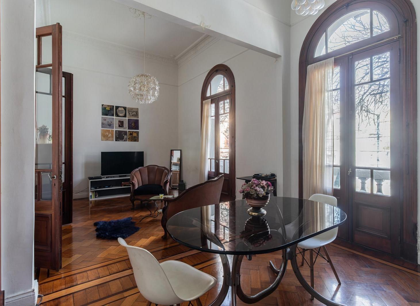 Foto de Venta 3 ambientes mas escritorio refaccionado en constitución, imagen 4