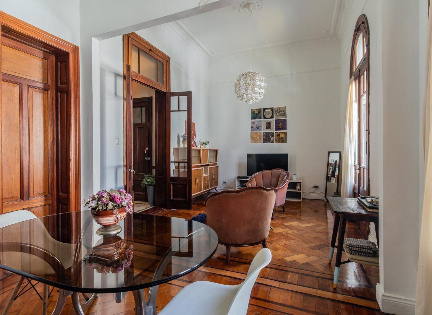 Foto de Venta 3 ambientes mas escritorio refaccionado en constitución, imagen 5