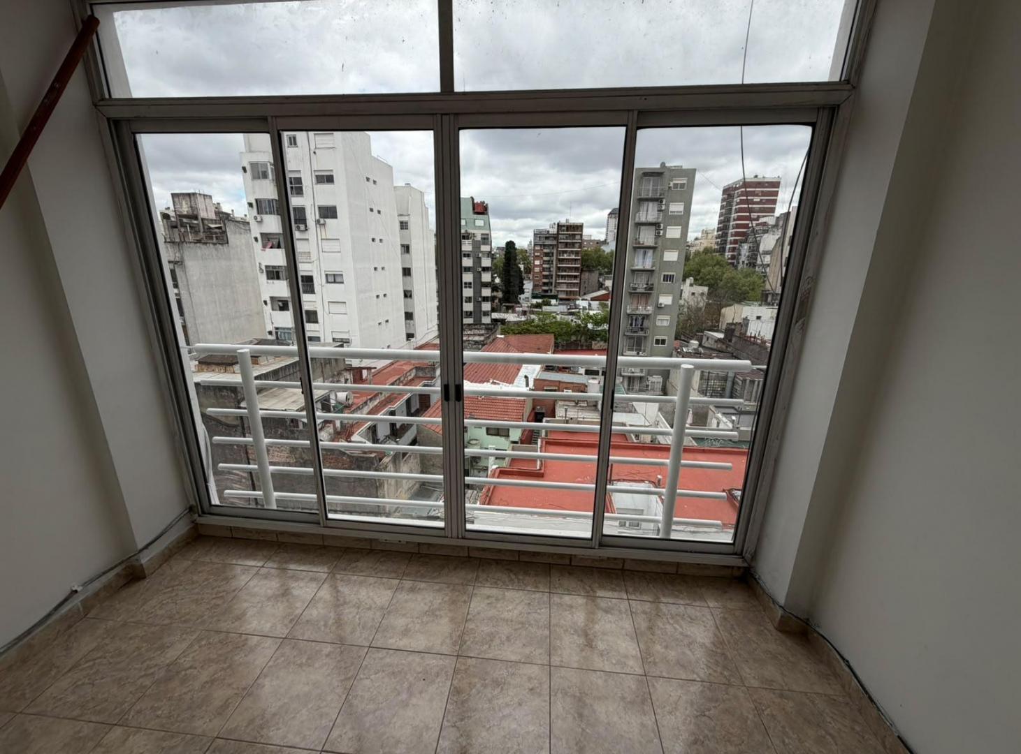 Foto de ALQUILER 2 amb con balcon en almagro, imagen 5