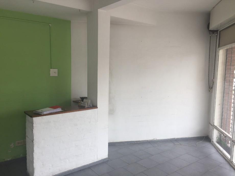Foto de Venta para Inversores - 3 locales para alquilar independientes - Muy, imagen 3