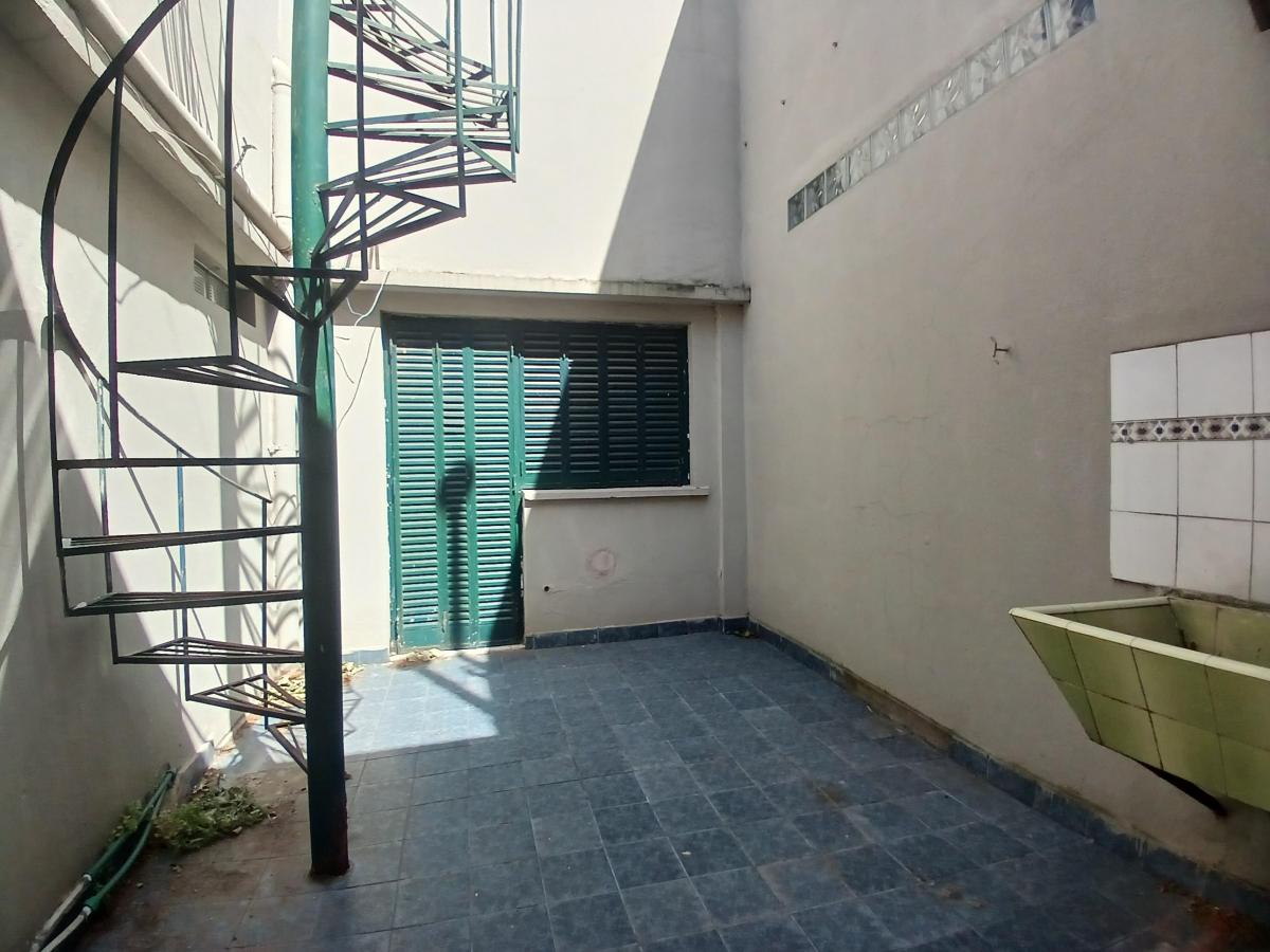 Oportunidad Venta en Block Unidades de 2 y 3 Amb. C/patio y Terraza 1