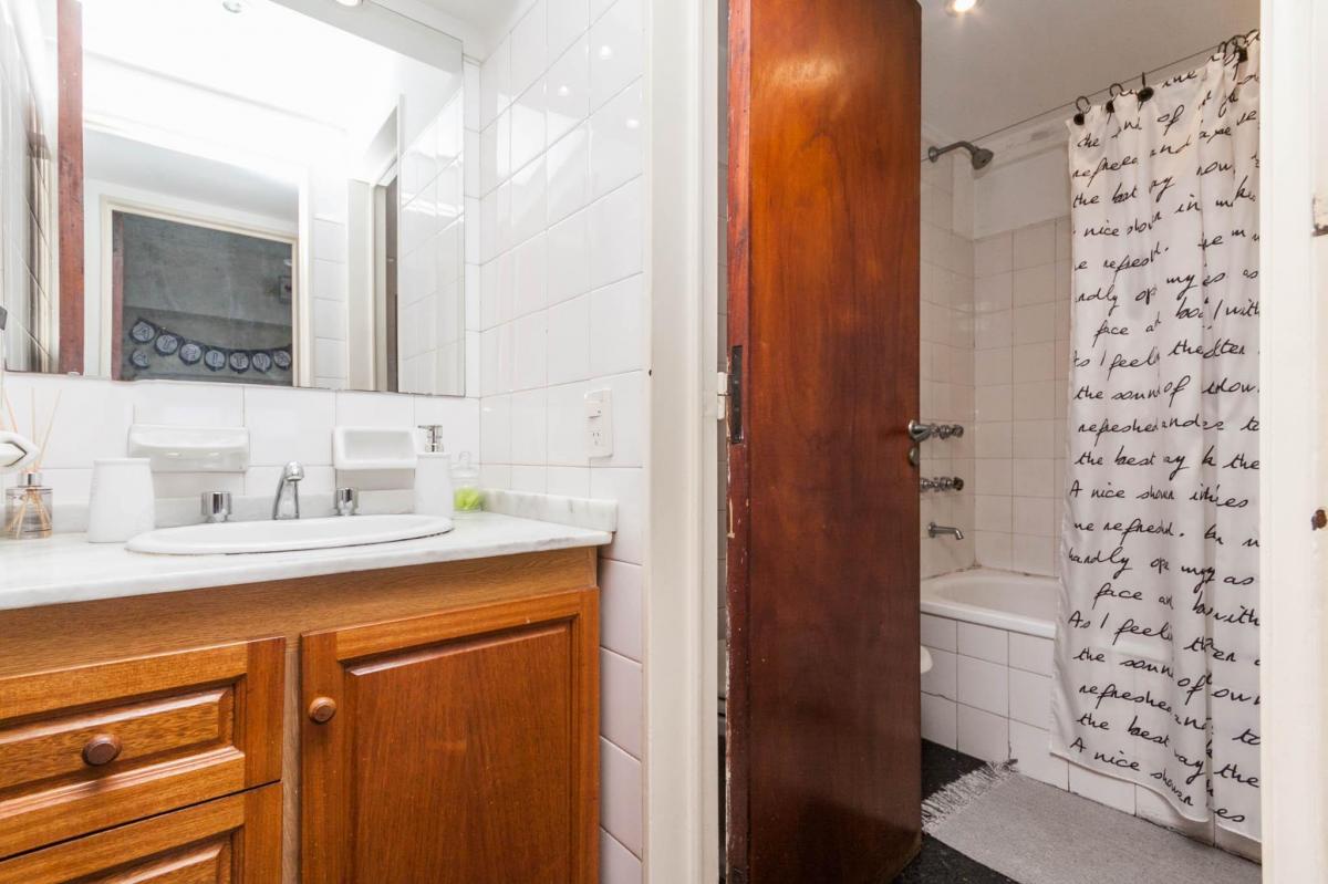 Foto de VENTA Depto de 3 amb. c/balcón al fte. - Excelente ubicación prox. al, imagen 3