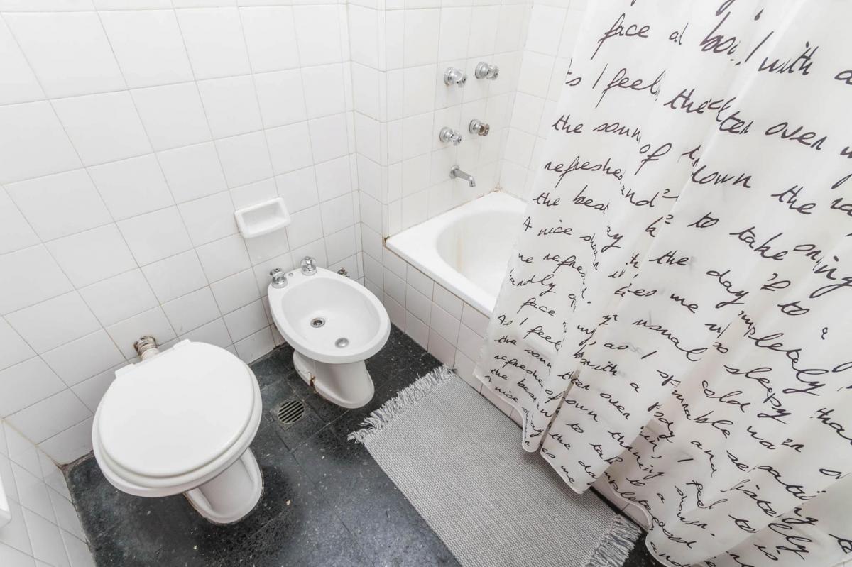 Foto de VENTA Depto de 3 amb. c/balcón al fte. - Excelente ubicación prox. al, imagen 4