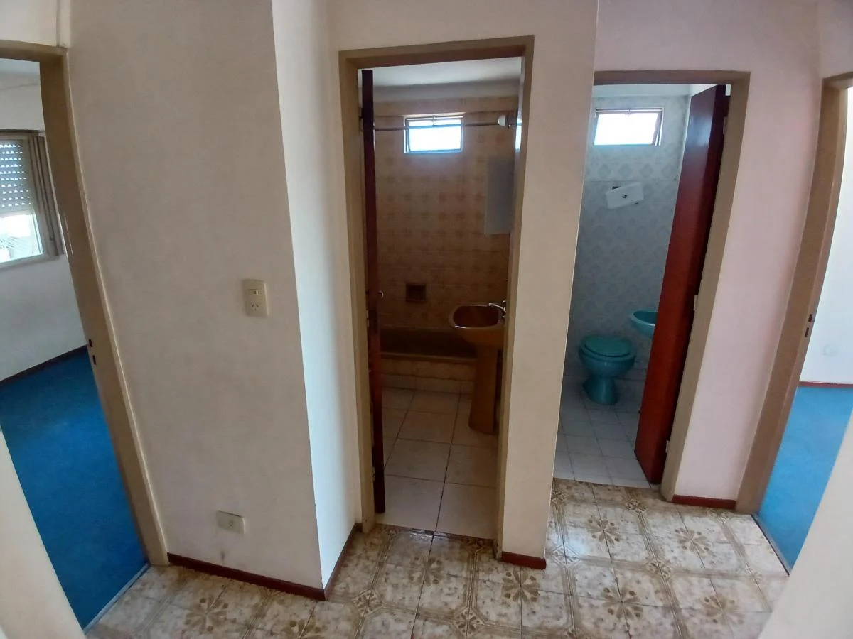 Venta Directa 4 Amb. Balcón a La Calle, Linda Distribución y Prox a La Estacion 1