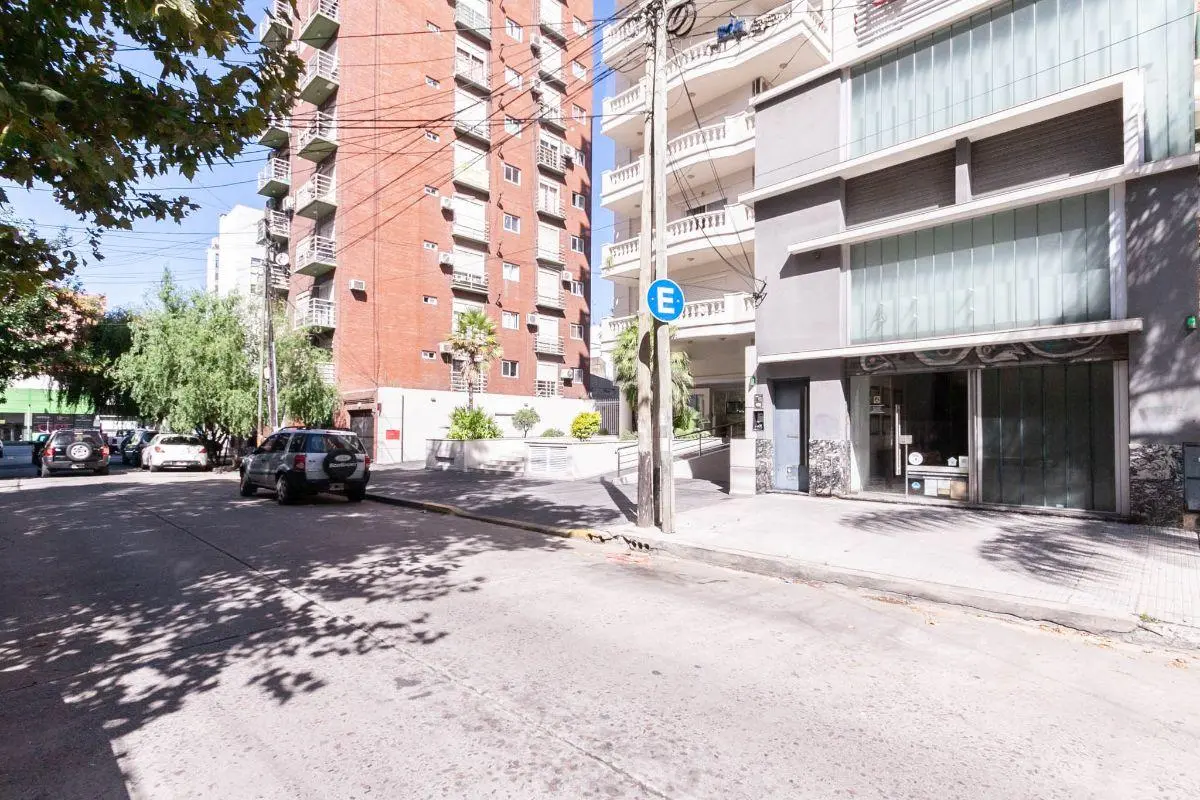 El Mejor Inmueble Profesional / Corporativo de Lanusita con todo el equipamiento que necesitas 4